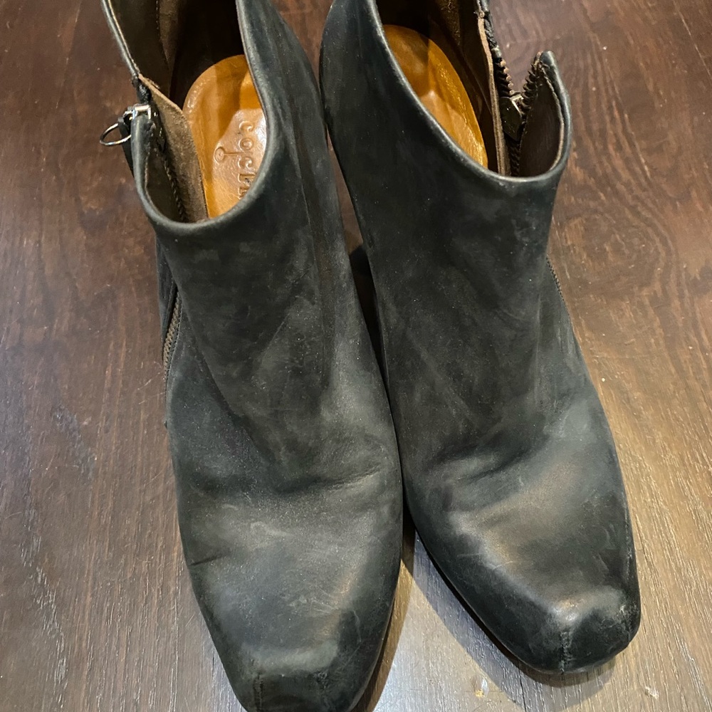 Made in Spain leather Coclico almond toe booties. Only worn handful of times